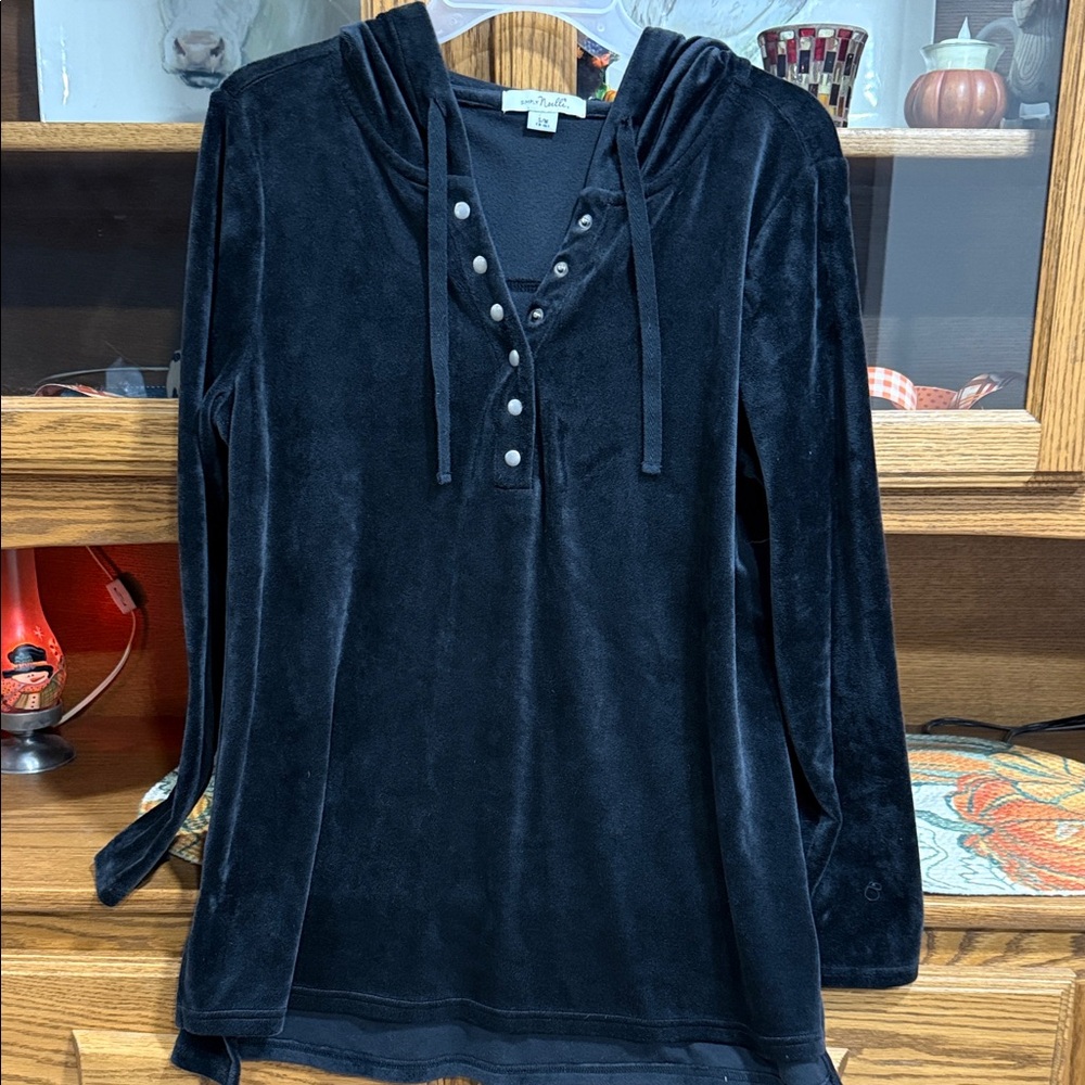 Black Plush Long Sleeve Nightgown/Coverup